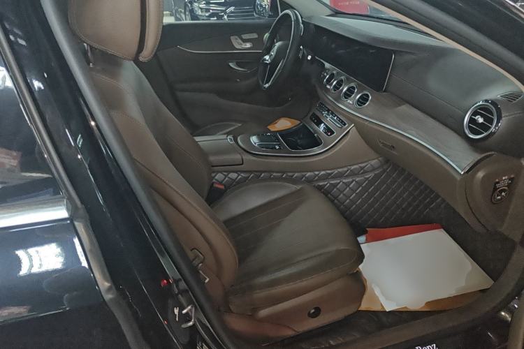 Used Mercedes-Benz E-Class New Energy 2022 Restyled E 350 e L Plug-in Hybrid Sedan Right Front Seat