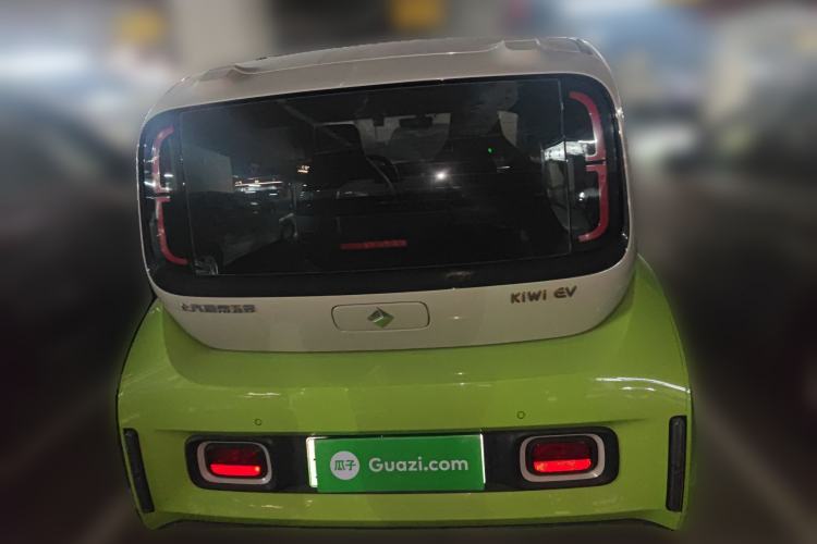 Used Baojun KiWi EV 2021 Artist Model Lithium Iron Phosphate
