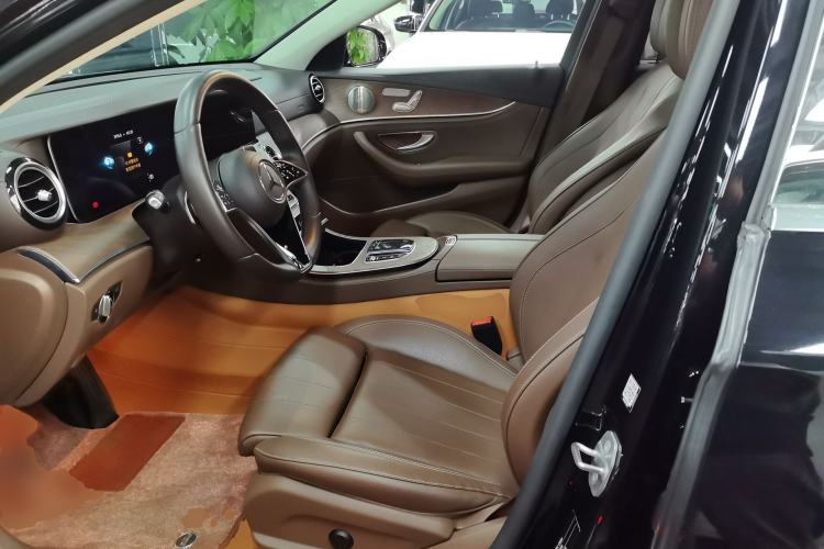 Used Mercedes-Benz E-Class 2022 Updated E 300 L Luxury Edition Left Front Seat