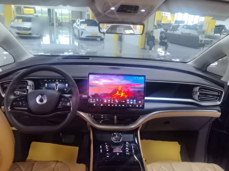 Used Denza D9 2024 DM-i 980 Four-Wheel Drive Prestige Model – Executive — 9