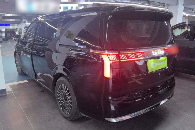 Used Zeekr 009 2024 7-Seater Walk-Through Version Four-Wheel Drive 108 kWh
