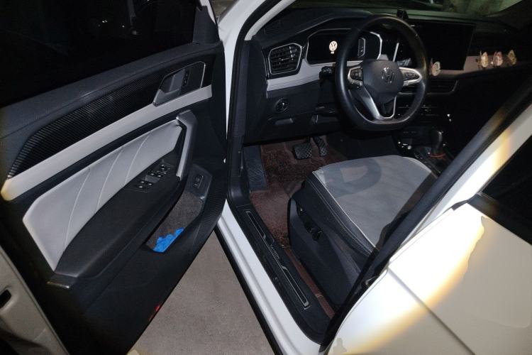 Used Volkswagen Tayron 2023 280TSI Two-Wheel-Drive Luxury Plus Advanced Version Driver Seat