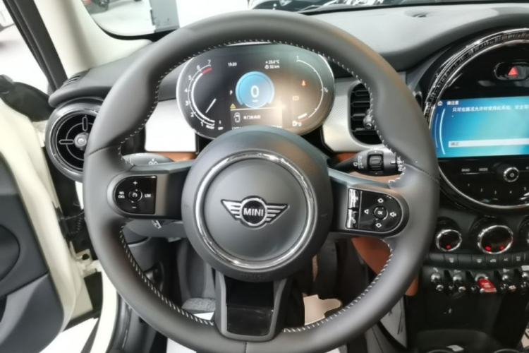 Used MINI 2022 1.5T COOPER Artist Five-Door Edition
