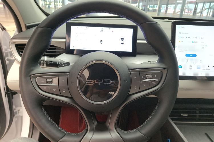 Used BYD Seal 05 DM-i 2025 DM-i Intelligent Drive 120KM Flagship Model Steering Wheel