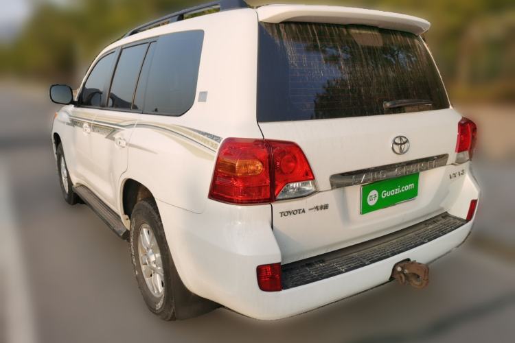 Used Toyota Land Cruiser 2012 4.0L Automatic VX
