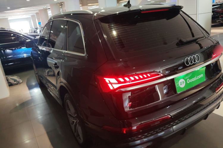 Used Audi Q7 2024 45 TFSI quattro S line Sport Edition
