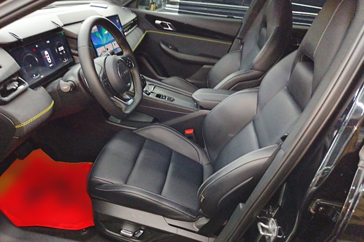 Used Lynk & Co 03 2023 1.5TD DCT JingPlus Left Front Seat