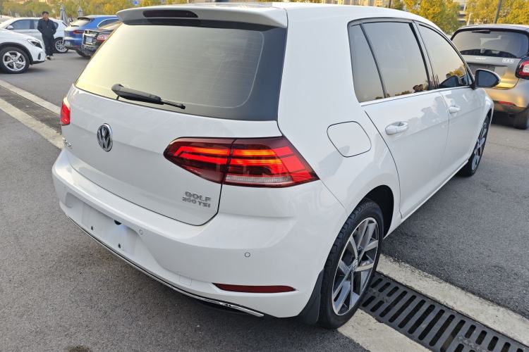 Used Volkswagen Golf 2020 200TSI DSG Comfortable and Ambitious Edition
