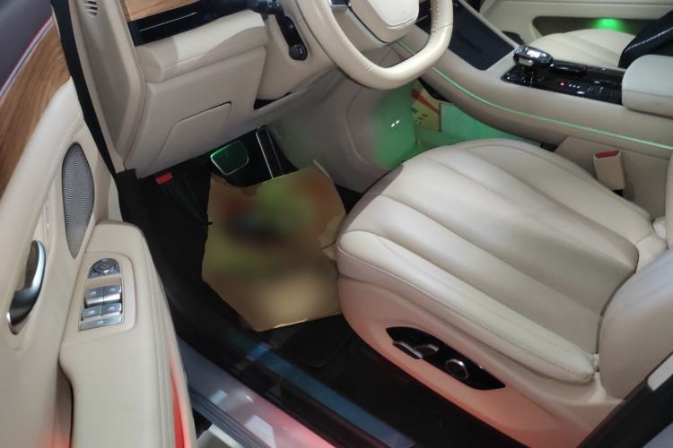 Used Hima AITO M7 2024 1.5T Intelligent Driving 4WD Max Edition 5 Seats Driver Seat