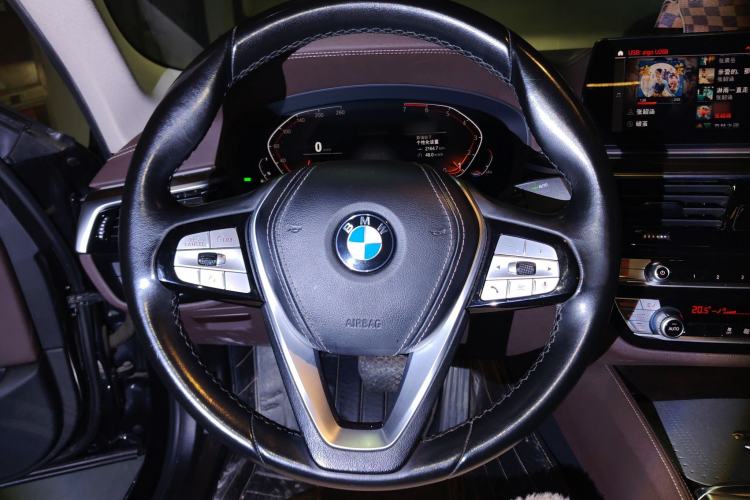 Used BMW 5 Series 2020 525Li Luxury Package
