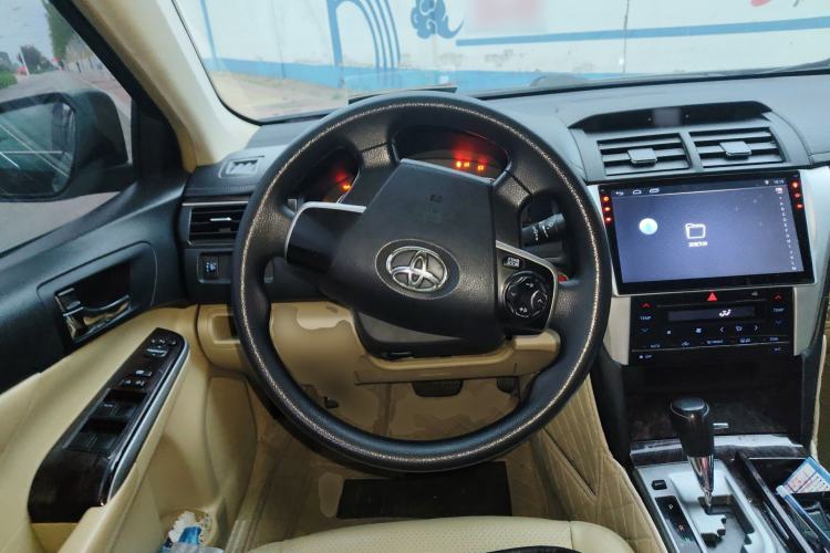 Used Toyota Camry 2015 2.0E Elite Edition
