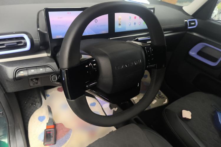 Used Baojun KiWi EV 2023 Smart Luxury Edition Lithium Iron Phosphate Steering Wheel