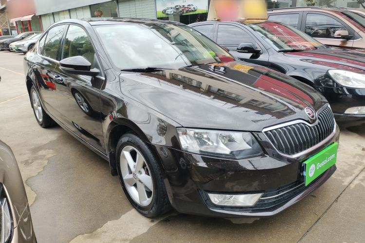 Used Skoda Octavia 2015 1.6L Automatic Yijun Edition
