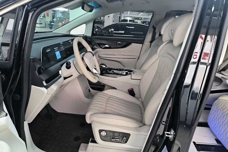 Used FORTHING Xinghai V9 2024 1.5TD 200km Qingyunti Series Premium Version Left Front Seat