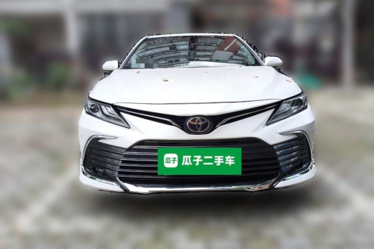 Used Toyota Camry 2023 2.0G Luxury Edition
