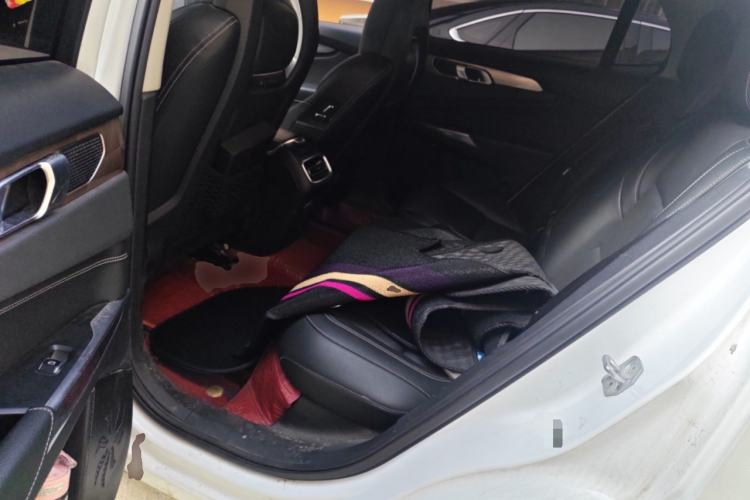 Used Lynk & Co 01 2019 2.0T Two-Wheel-Drive Pro Version China VI Standard
