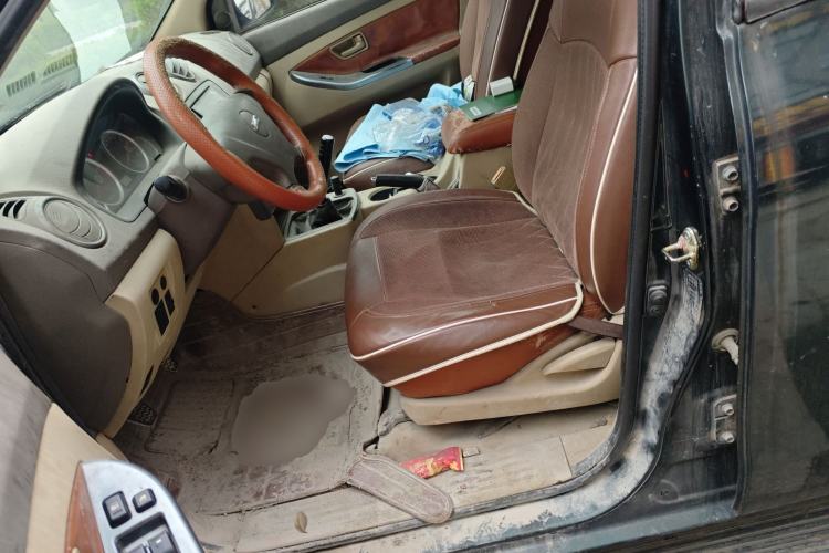 Used JMC Yuhu 7 2012 2.4T Four-Wheel Drive Manual Standard Edition JX4D24 Left Front Seat