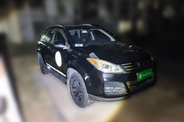 Used JMC Yusheng S350 2014 2.4T Automatic 2WD Diesel Luxury Version with Sunroof 5 Seats
