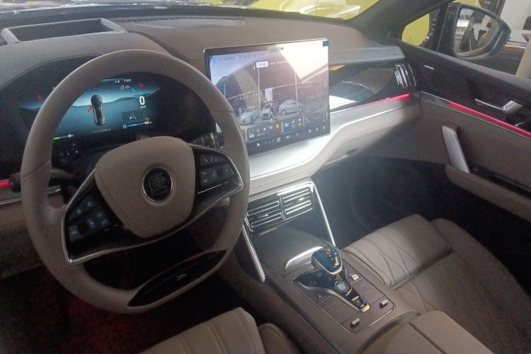 Used BYD Tang New Energy 2024 DM-i Glory Edition 112KM Flagship Model