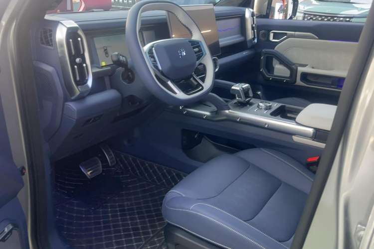 Used JETOUR Traveler C-DM 2024 C-DM 208KM Mountain & Wilderness Edition Interior 2