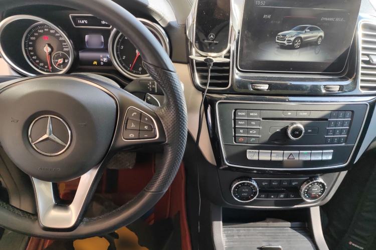 Used Mercedes-Benz GLE Coupe 2017 GLE 400 4MATIC Coupe SUV