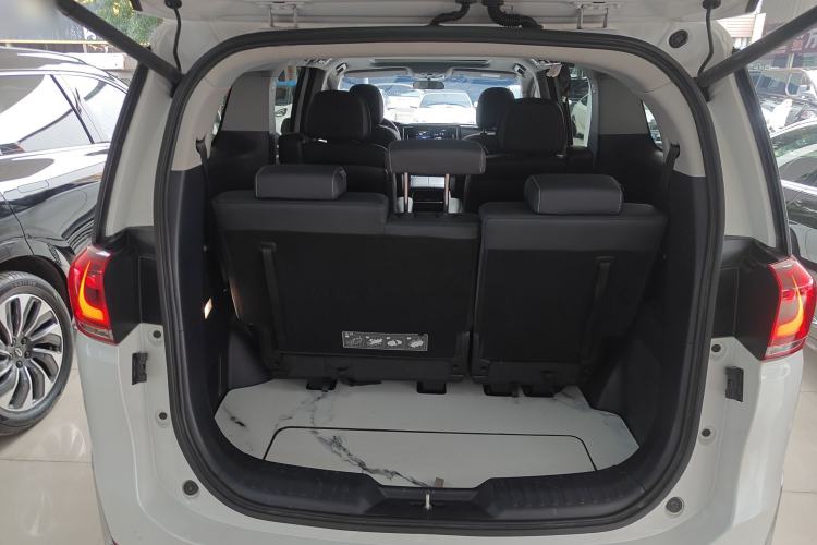 Used GAC Trumpchi M8 2023 Lingxiu Series 390T Deluxe Edition Trunk