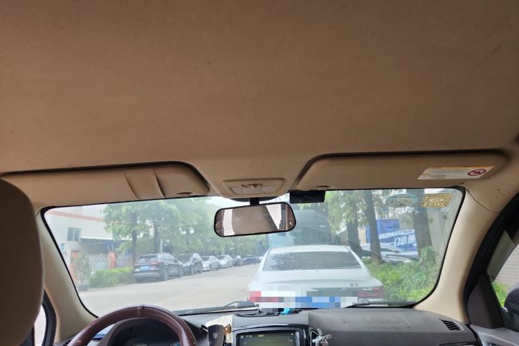 Used Baojun 730 2014 1.5L manual Comfort version 7 seats