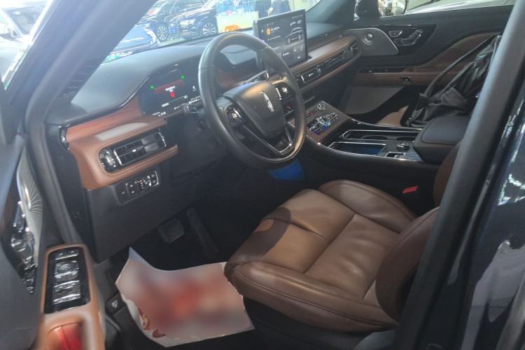 Used Lincoln Aviator 2020 3.0T V6 All-Wheel Drive Executive Version
