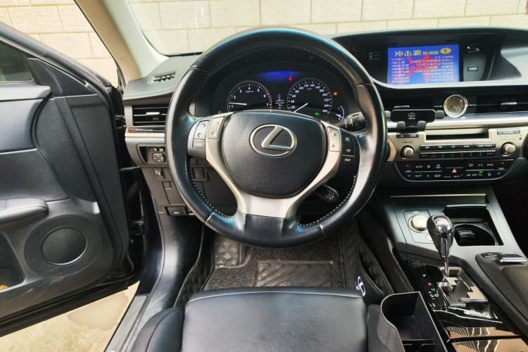 Used Lexus ES 2013 250 Elite Edition
