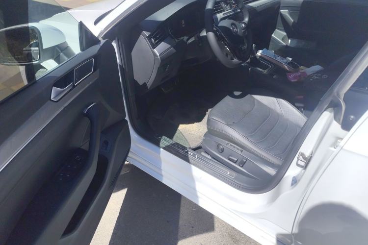 Used Volkswagen FAW-Volkswagen CC 2020 330TSI Glamour Edition China VI Standard Driver Seat