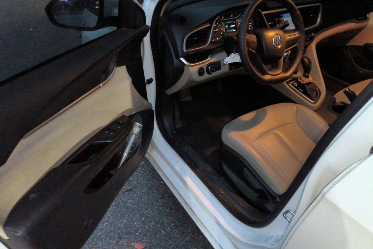 Used Buick GT 2021 Exemplar 1.5L Automatic Elite Version Driver Seat