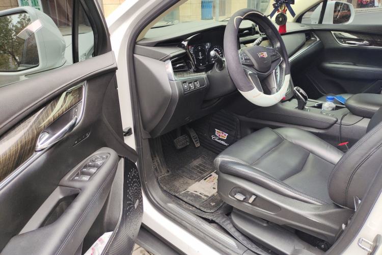 Used Cadillac XT5 2018 25T Luxury Model
