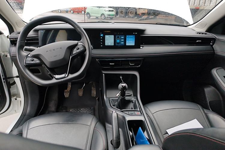 Used Roewe i5 2023 1.5L Manual Excellence Edition