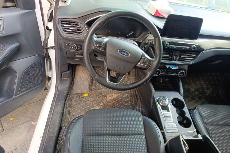 Used Ford Focus 2020 Sedan EcoBoost 180 Automatic Trend Edition
