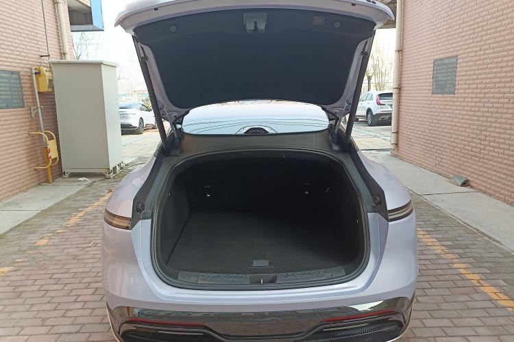 Used Avatr 06 2025 Pro Range-Extended Edition
