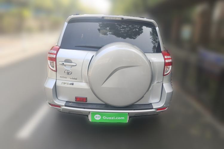 Used Toyota RAV4 2009 2.4L Automatic Luxury Edition
