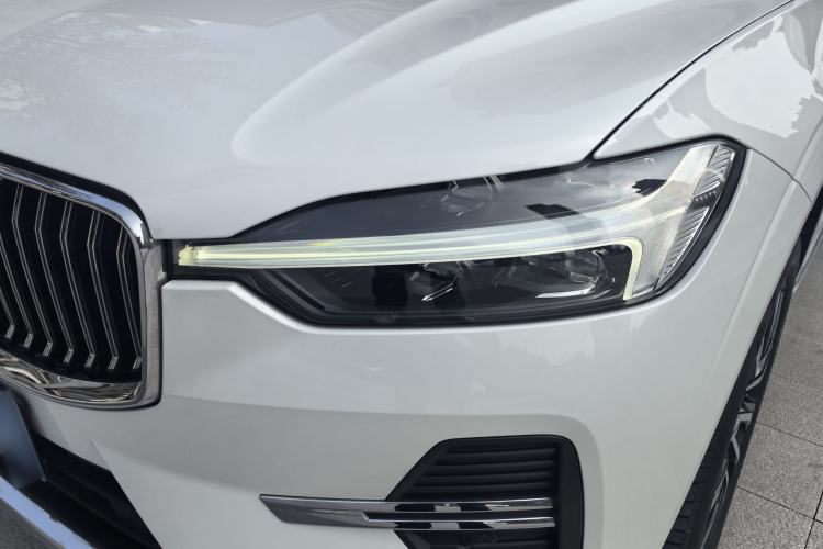 Used Volvo XC60 2023 B5 4x4 Smart Luxury Edition
