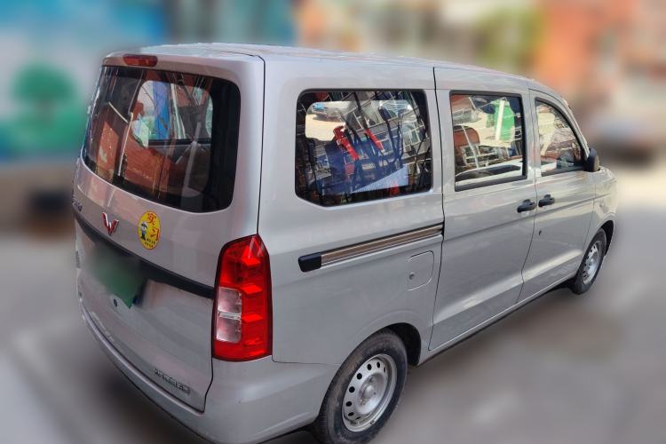 Used Wuling Hongguang V 2019 1.5L Base Version China VI LAR
