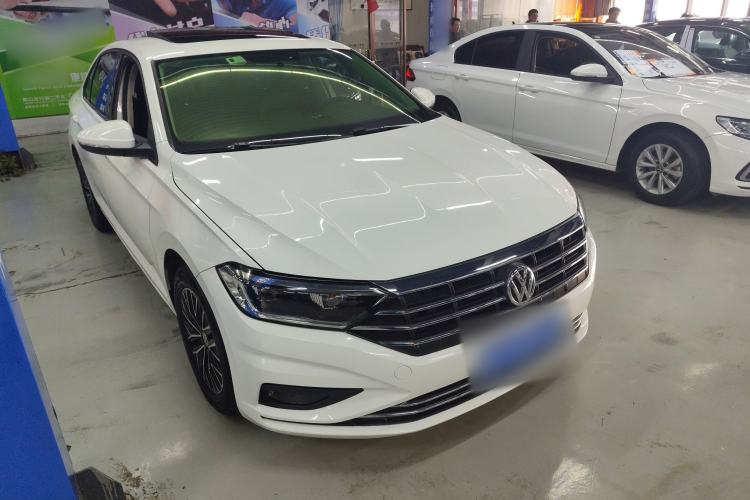 Used Volkswagen Sagitar 2019 200TSI DSG Comfort Version China VI Standard Front Right 45 Deg