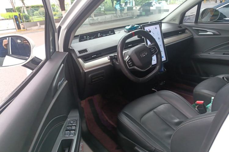 Used NETA V 2021 Long-Range Entertainment Edition Upgrade Model