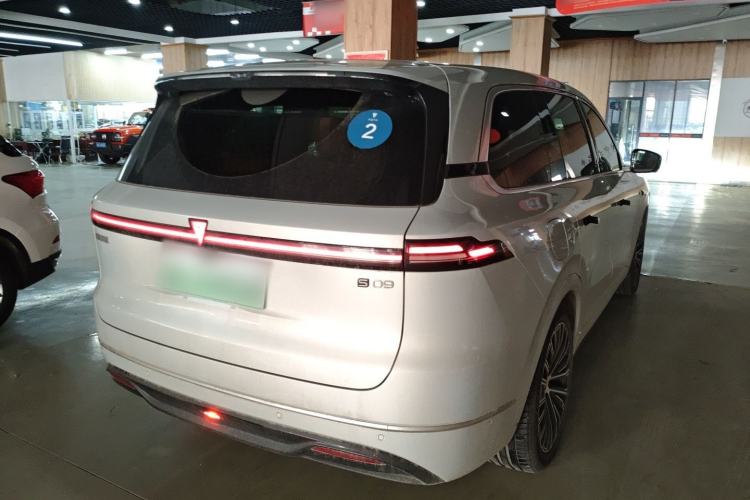 Used Deepal S09 2025 Four-Wheel Drive Ultra+ Custom Edition
