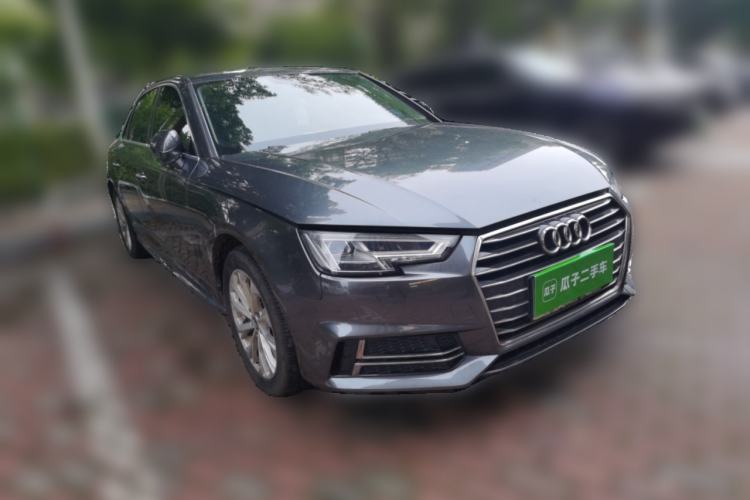 Used Audi A4L 2019 40 TFSI Ambition China VI Front Right 45 Deg