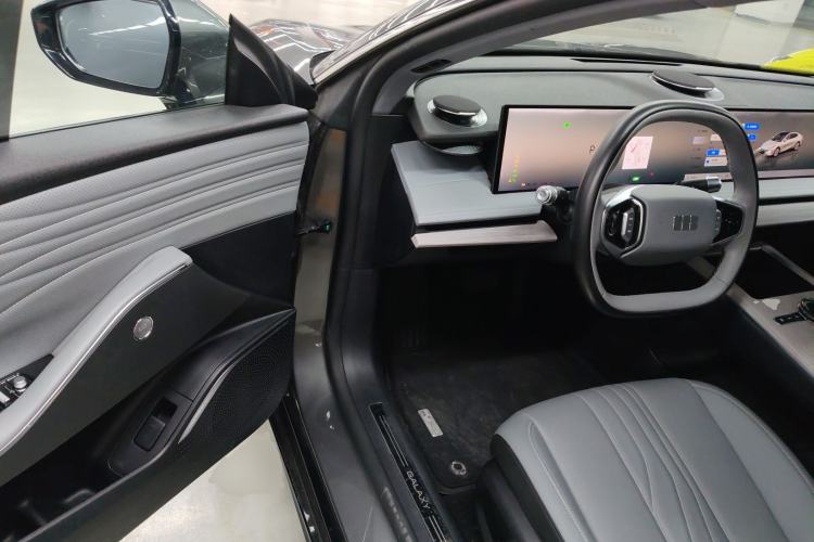 Used Geely Galaxy E8 2024 550 km Range Rear-Drive Dragon Edition