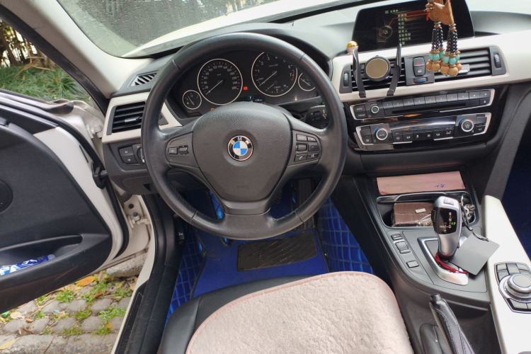 Used BMW 3 Series 2016 320i Fashion Model
