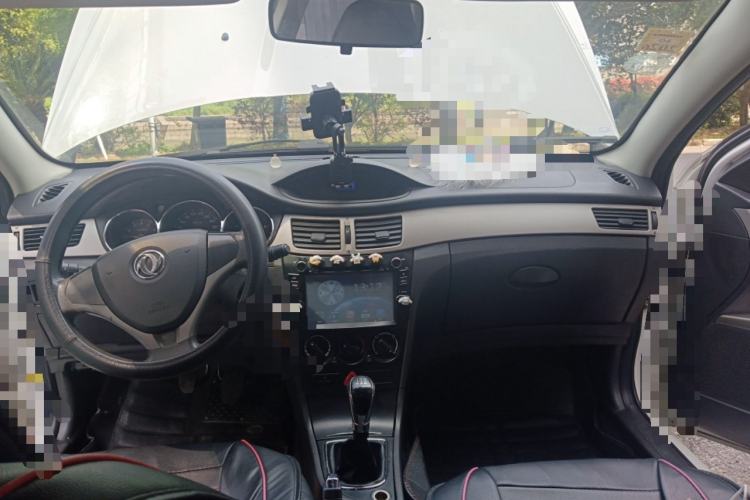 Used Dongfeng Aeolus S30 2014 1.5L Manual Gratitude Edition Center Console