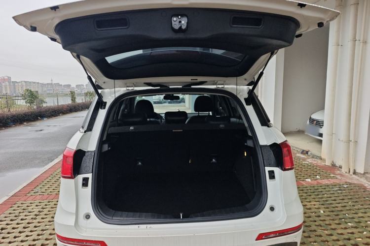 Used Haval H6 Coupe 2018 Blue Label 1.5T Automatic Two-Wheel Drive Ultra-Luxury Model Trunk