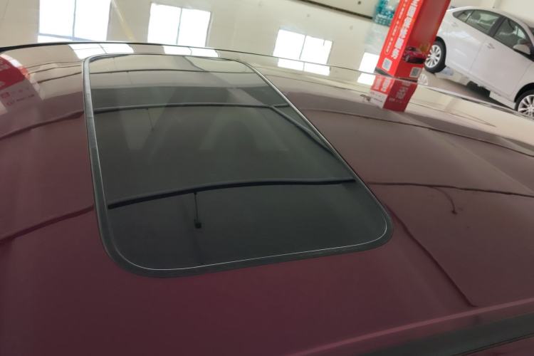 Used Honda Jade 2017 1.8L automatic Comfort version 5 seats Roof