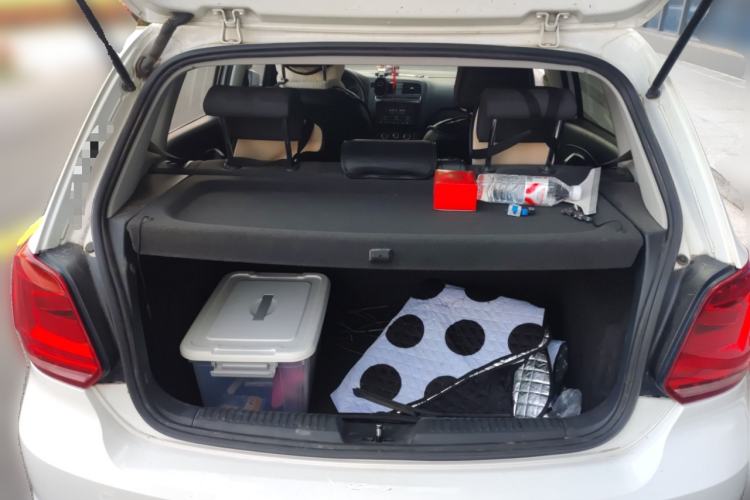 Used Volkswagen Polo 2016 1.4L Manual Fashion Model
