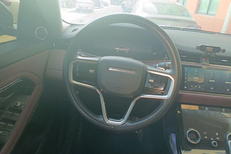 Used Land Rover Range Evoque 2023 Aurora L 249 PS Luxury Edition

