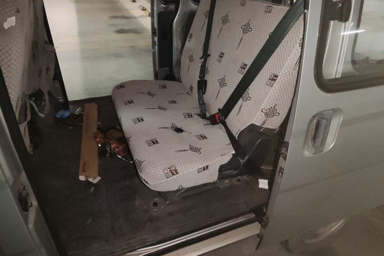 Used Wuling Zhiguang 2015 1.2L Practical LS-I Model Left Rear Seat